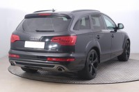 Audi Q7  3.0 TDI S-Line