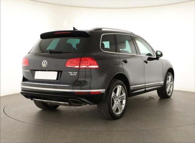 Volkswagen Touareg  3.0 TDI R-Line