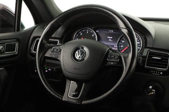 Volkswagen Touareg  3.0 TDI R-Line