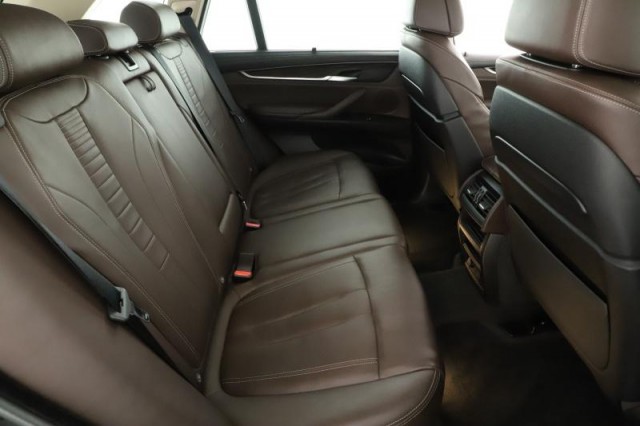 BMW X5  xDrive35i 