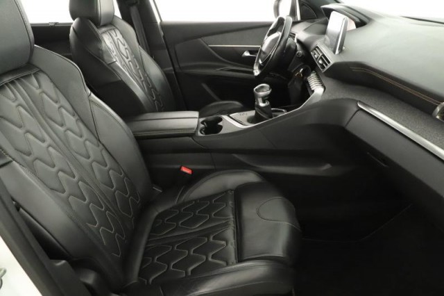 Peugeot 5008  1.5 BlueHDi GT Line