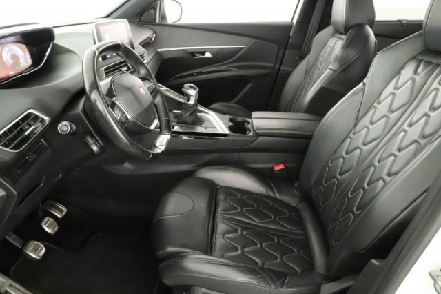Peugeot 5008  1.5 BlueHDi GT Line