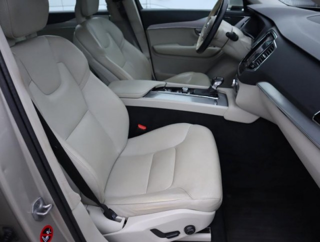Volvo XC90  D5 AWD 
