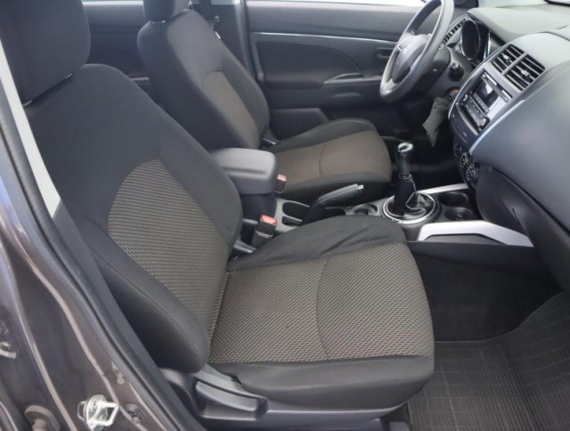 Mitsubishi ASX  1.6 MIVEC Inform