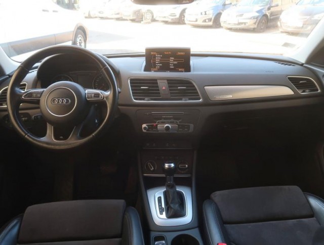 Audi Q3  2.0 TDI 