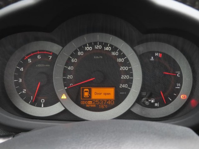 Toyota RAV 4  2.2 D-CAT 