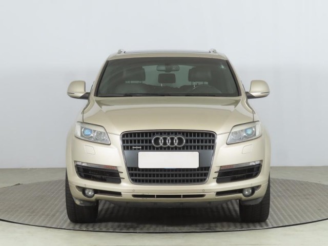 Audi Q7  3.0 TDI 