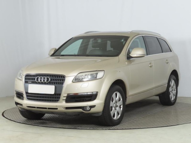 Audi Q7  3.0 TDI 