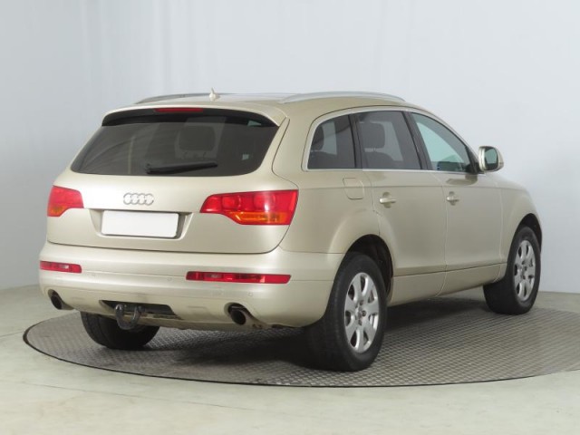 Audi Q7  3.0 TDI 