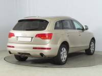 Audi Q7  3.0 TDI 
