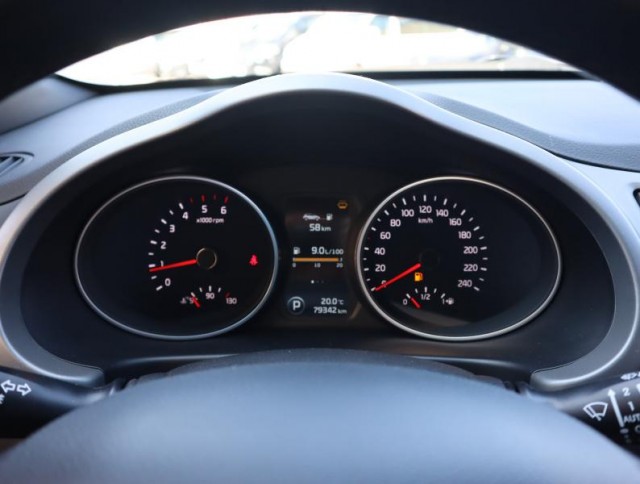 Kia Sportage  2.0 CRDi 