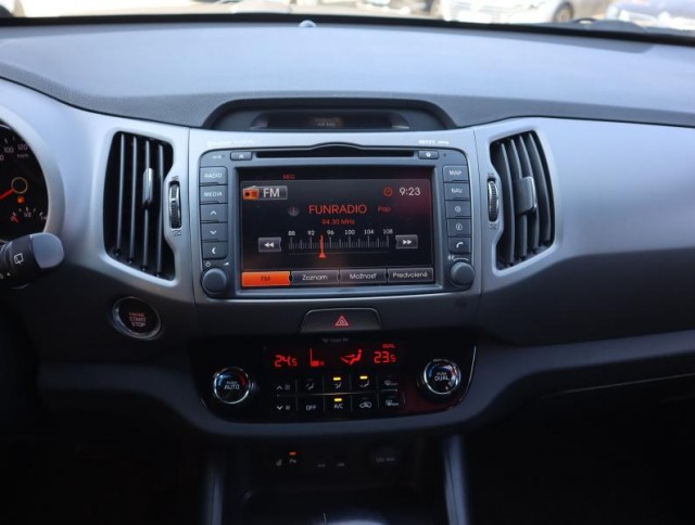 Kia Sportage  2.0 CRDi 