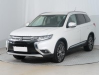 Mitsubishi Outlander  2.2 DI-D Invite