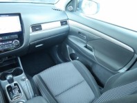Mitsubishi Outlander  2.2 DI-D Invite
