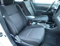 Mitsubishi Outlander  2.2 DI-D Invite