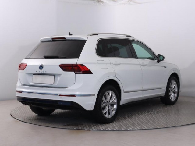 Volkswagen Tiguan  2.0 TDI 