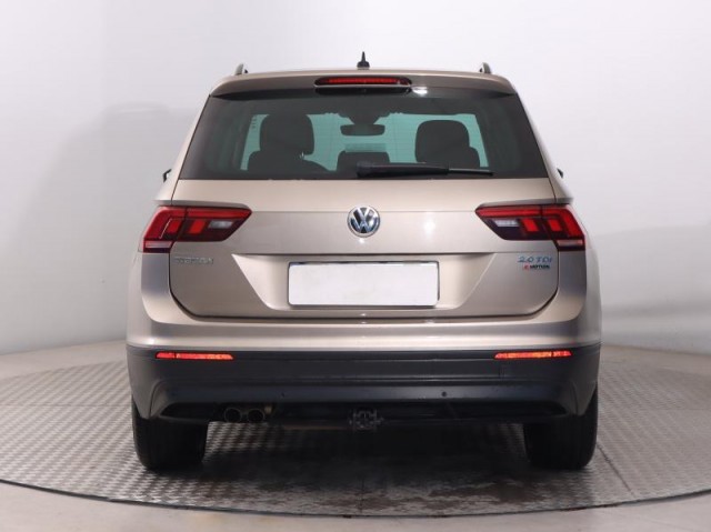 Volkswagen Tiguan  2.0 TDI 