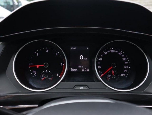Volkswagen Tiguan  2.0 TDI 