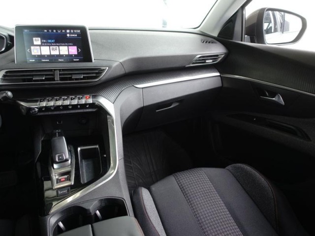 Peugeot 5008  1.6 BlueHDi 