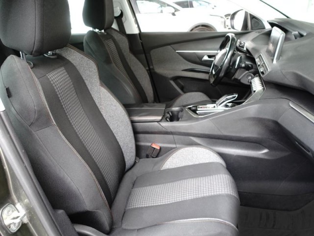 Peugeot 5008  1.6 BlueHDi 