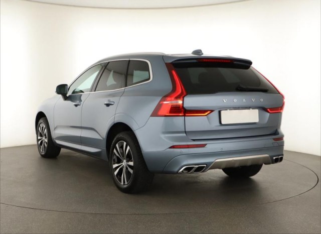Volvo XC60  B4 AWD Momentum