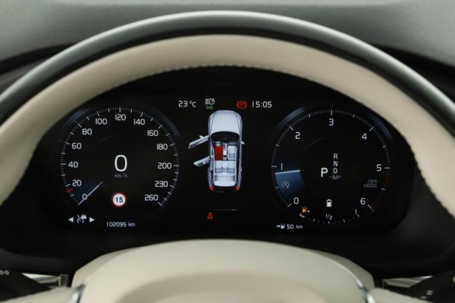 Volvo XC60  B4 AWD Momentum