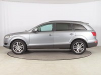 Audi Q7  3.0 TDI .