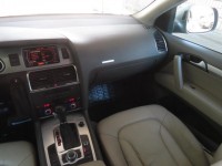 Audi Q7  3.0 TDI .