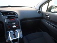 Peugeot 5008  1.6 HDi 