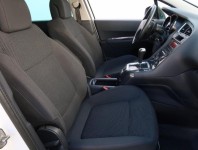 Peugeot 5008  1.6 HDi 