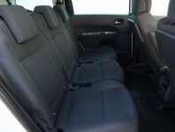 Peugeot 5008  1.6 HDi 