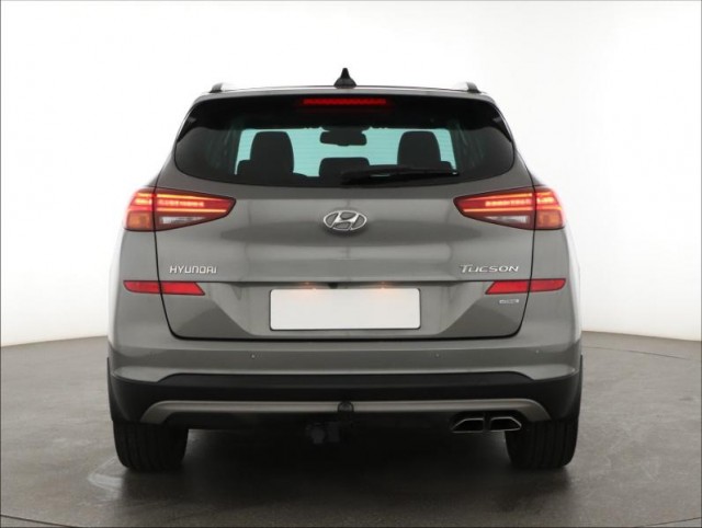 Hyundai Tucson  2.0 CRDi 