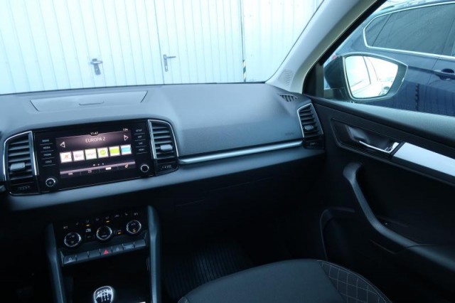 Škoda Karoq  1.0 TSI Ambition Plus