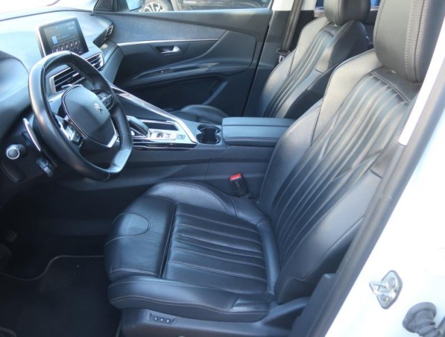 Peugeot 5008  1.5 BlueHDi Premium