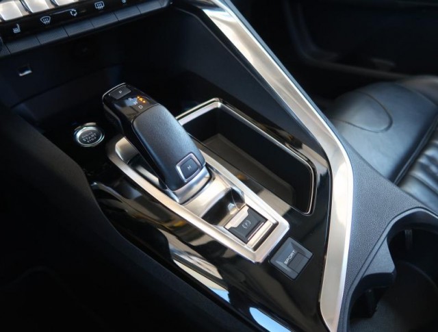 Peugeot 5008  1.5 BlueHDi Premium
