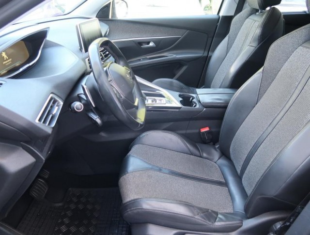 Peugeot 5008  1.6 BlueHDi Allure