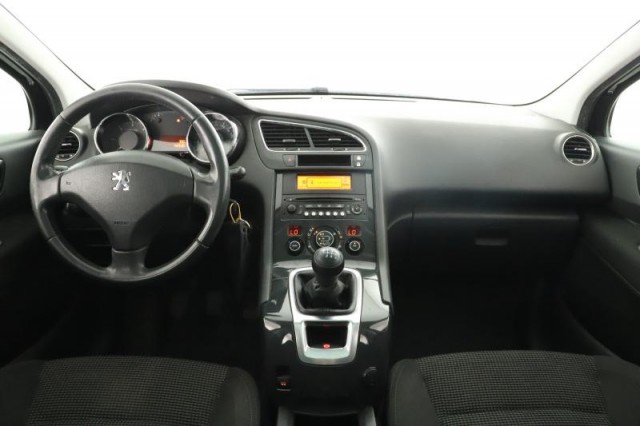 Peugeot 5008  1.6 HDi 