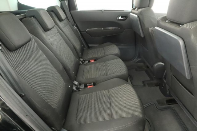 Peugeot 5008  1.6 HDi 