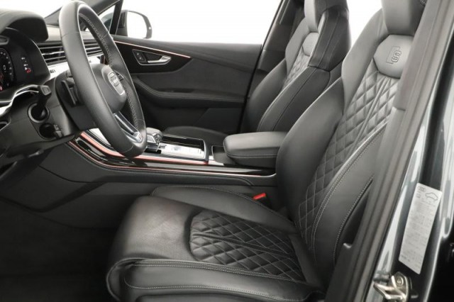 Audi Q7  50 TDI S-Line