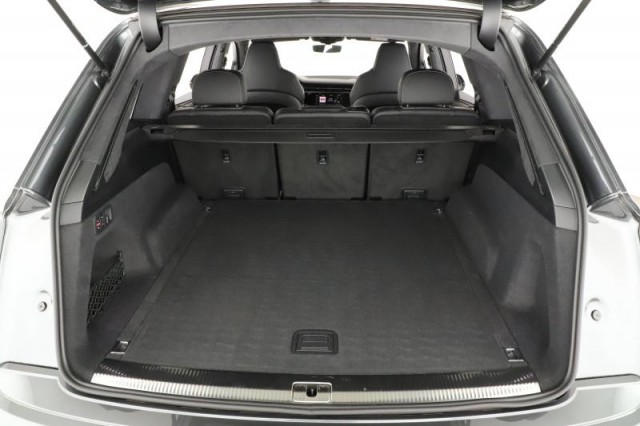 Audi Q7  50 TDI S-Line