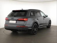 Audi Q7  50 TDI S-Line