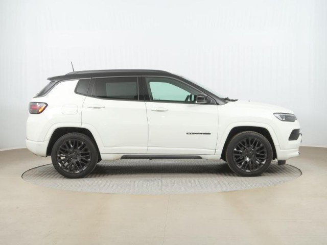 Jeep Compass  1.3 T-GDI 