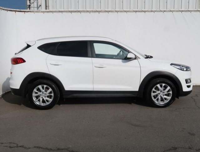 Hyundai Tucson  1.6 CRDi Trikolor