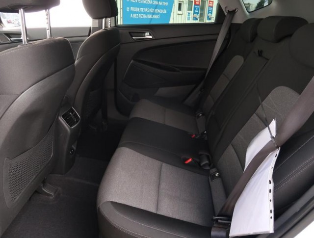 Hyundai Tucson  1.6 CRDi Trikolor