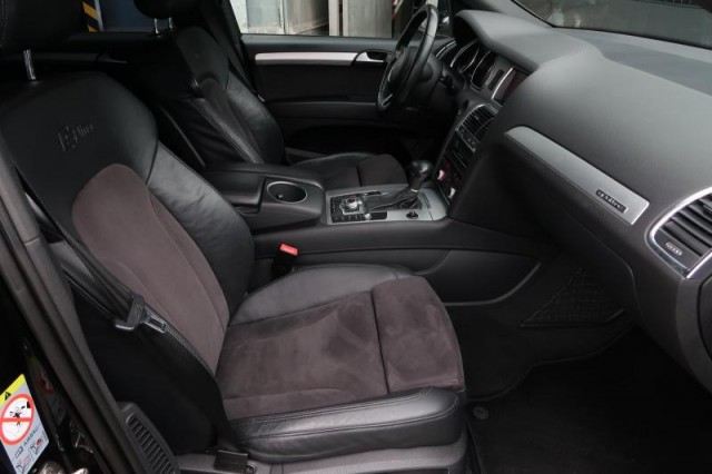 Audi Q7  3.0 TDI 