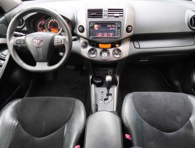 Toyota RAV 4  2.0 VVT-i Style