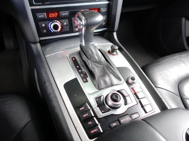 Audi Q7  3.0 TDI 