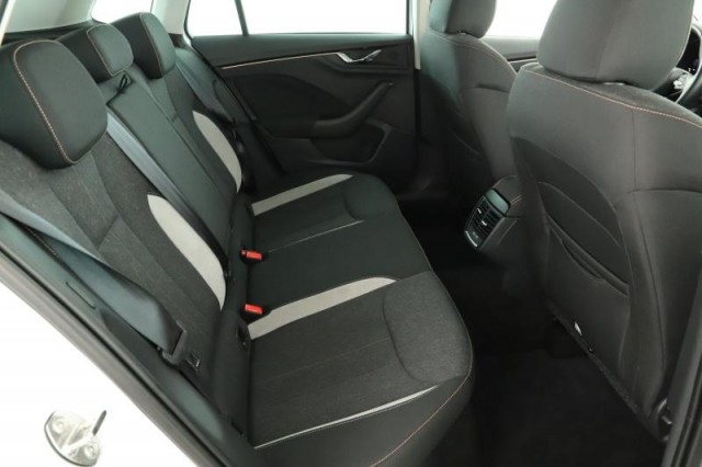 Škoda Kamiq  1.0 TSI Top Selection