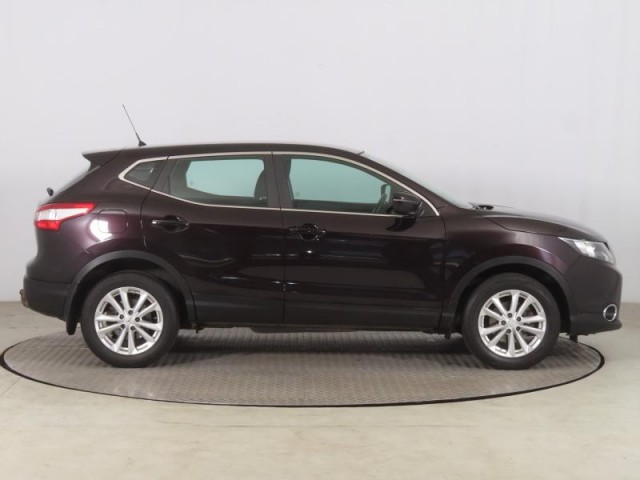 Nissan Qashqai  1.2 DIG-T 
