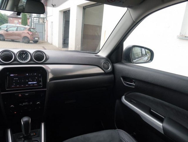 Suzuki Vitara  1.6 VVT 